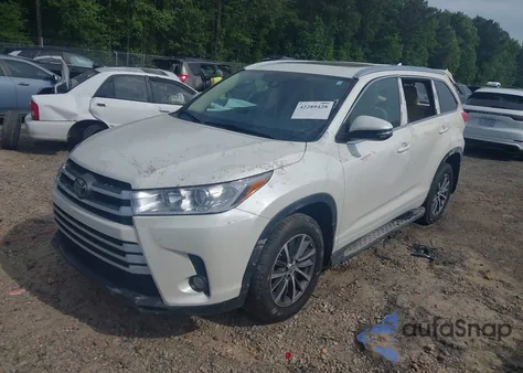 2018 Toyota Highlander Xle from USA, damaged, VIN 5TDJZRFH1JS544596